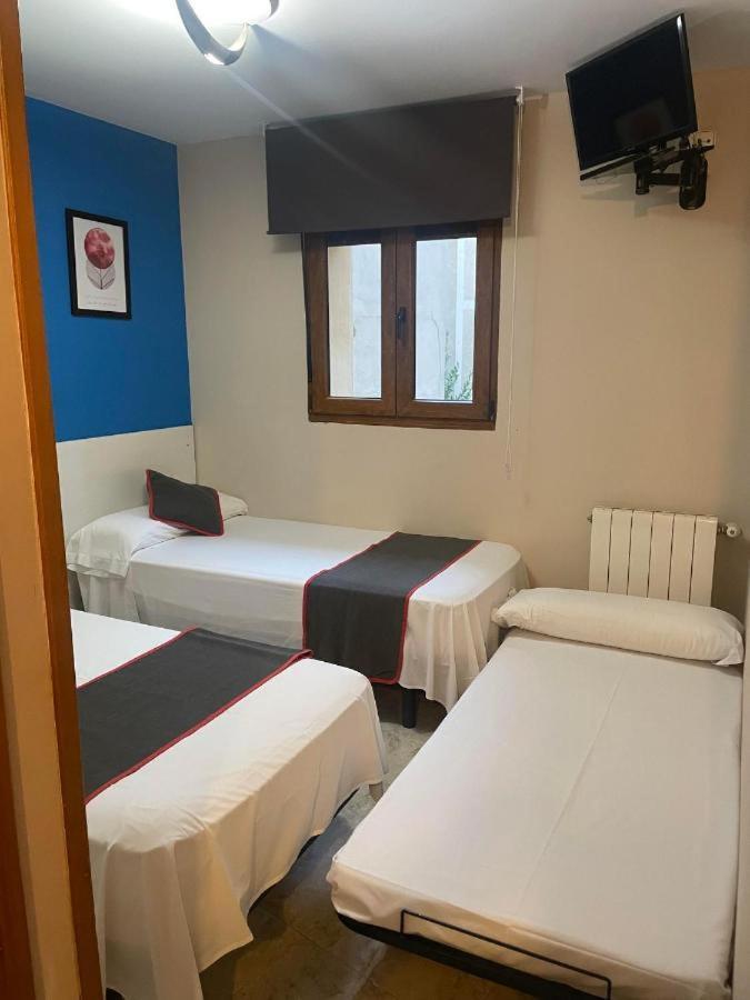 Hospedaje Bar El Gato Del Acueducto Segovia Ngoại thất bức ảnh