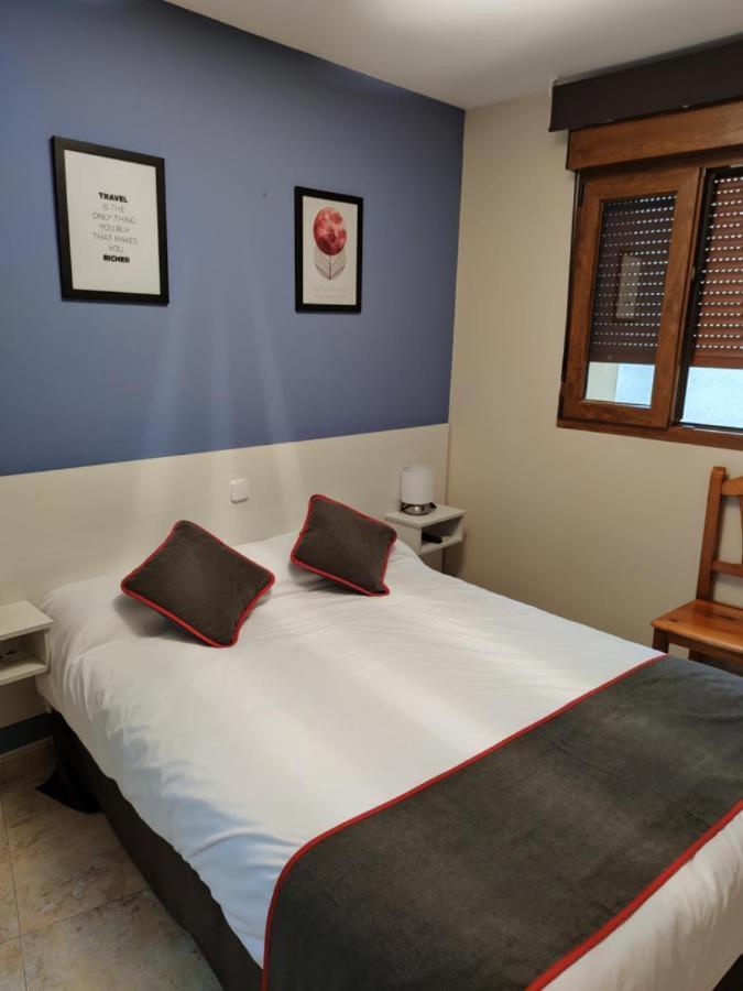 Hospedaje Bar El Gato Del Acueducto Segovia Ngoại thất bức ảnh